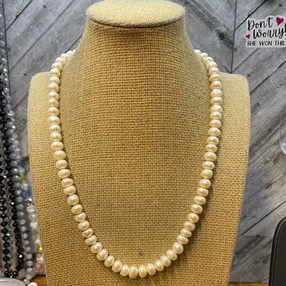 Aprilsplace Jewelry - Classic Pearl 18 in Necklace Aprilsplace Chicken